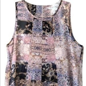 BCBGgeneration pattern blouse tank